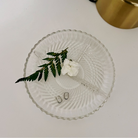 SUMU | DAINTY STERLING SILVER S925 ‘STACIA’ HUGGIE EARRINGS - Picture 2 of 4